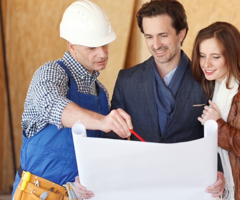 5 Reasons Why You Should Call a Custom Home Builder Over a Contractor