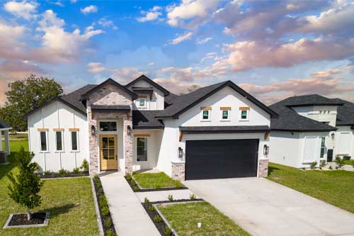 Custom family home by Guzman Construction